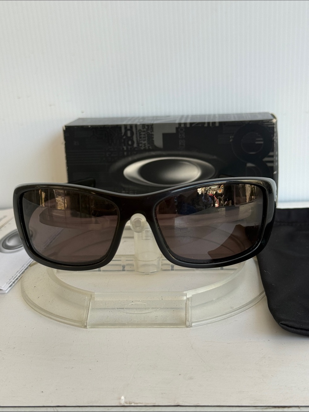 Oakley Limited Edition Bruce Irons Hijinx Sunglasses 03-590 Black Frame Grey Len - Picture 6 of 13